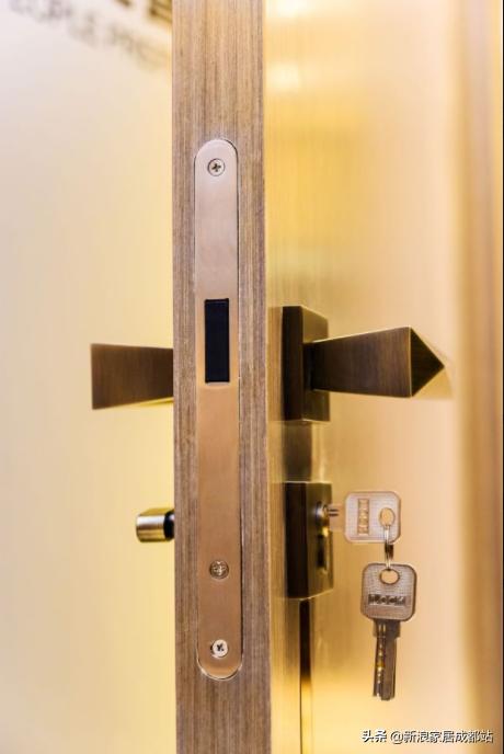 浪眼识货丨百年天天简意木门:选择困难症终结者