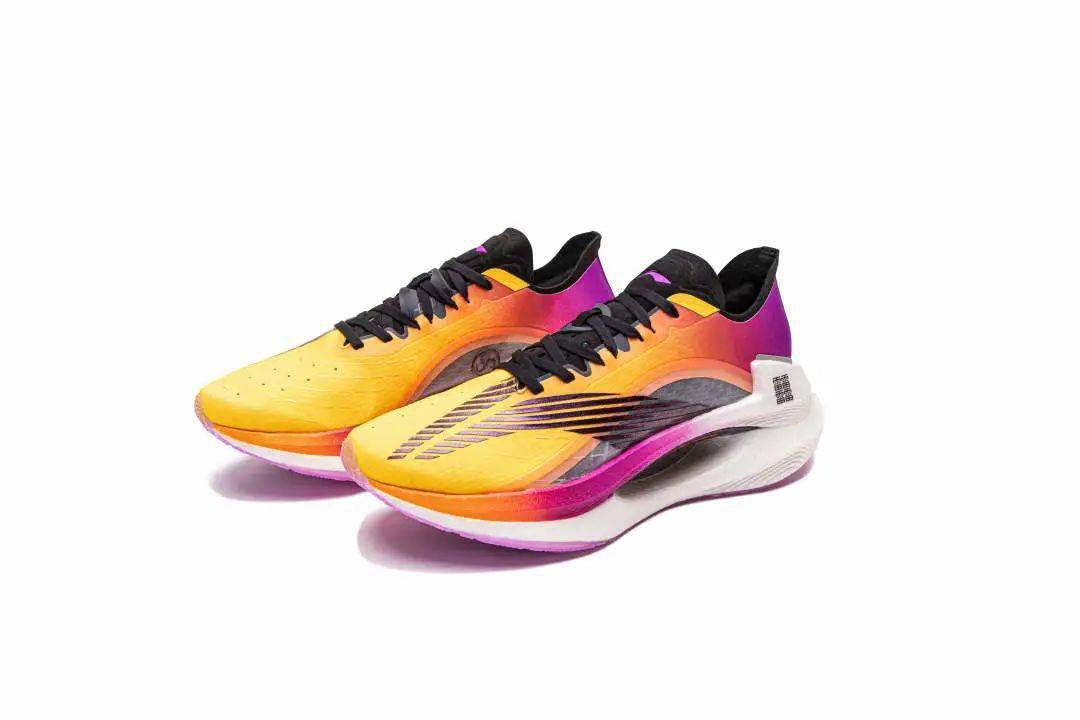 进口的“足力健”真香啊！耐克的一脚蹬，让多少人心动了？