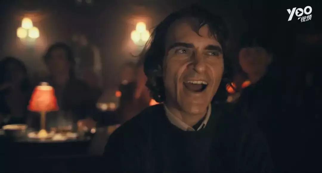 小丑第一段完整版,小丑首秀完整版