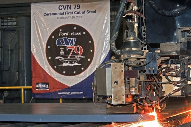 航空母舰用木头怎么做,航空母舰用什么钢材造的