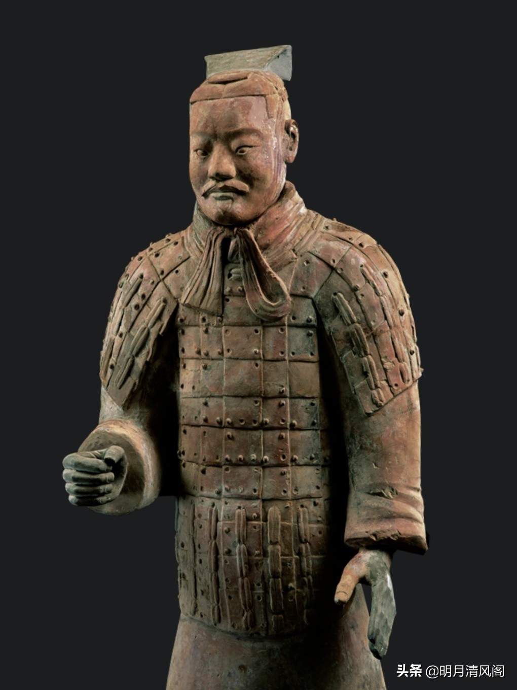 兵马俑有话说：一个小小的发髻，推动秦国底层对军功制的普遍认可