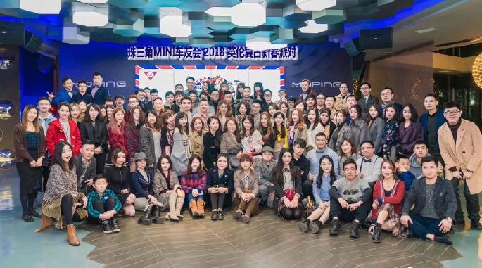 图片过于真实，MIIN车友会小姐姐最多，普拉多车友会都是大叔