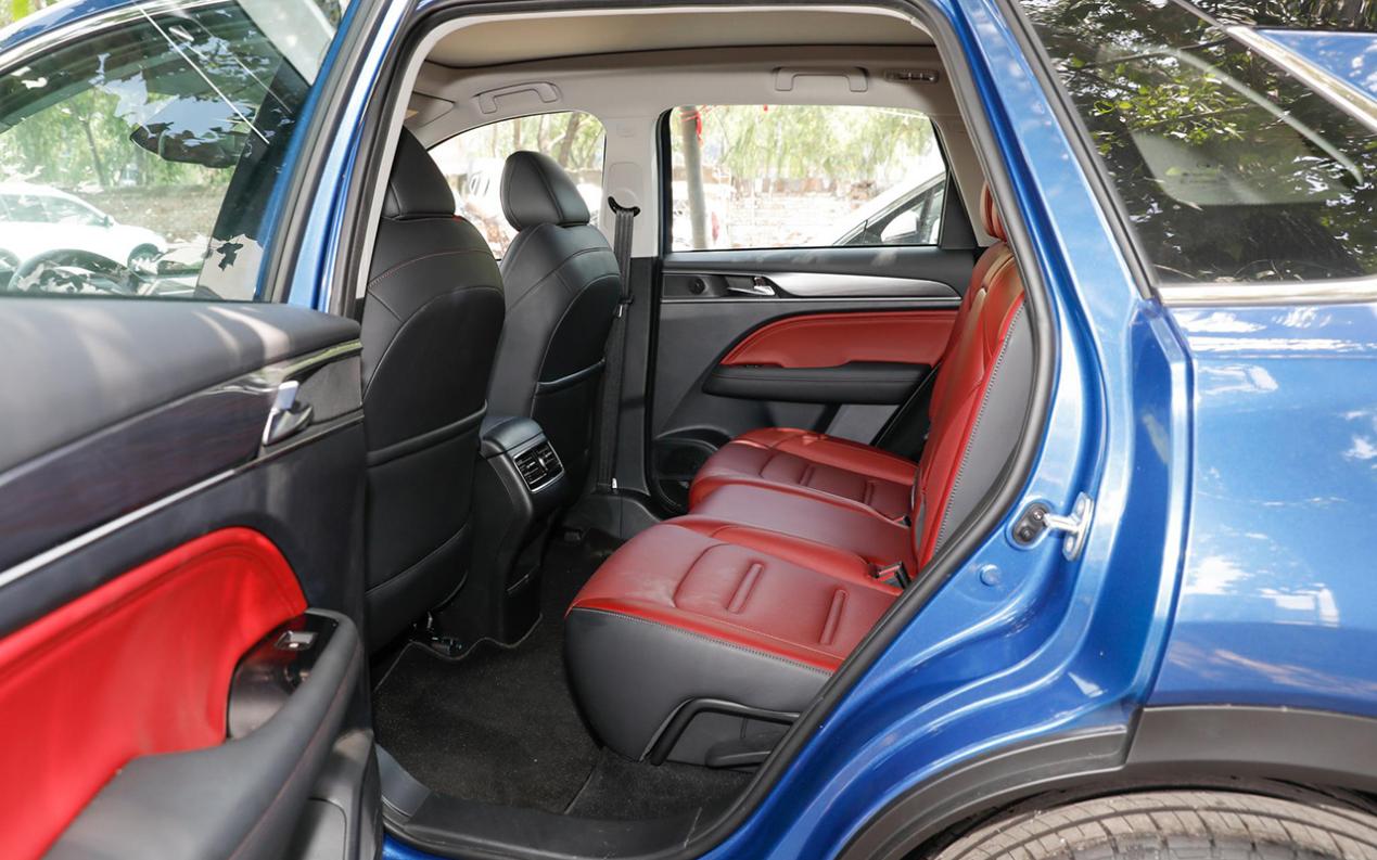 这款全新紧凑型suv实在够拉风,254马力的中型suv