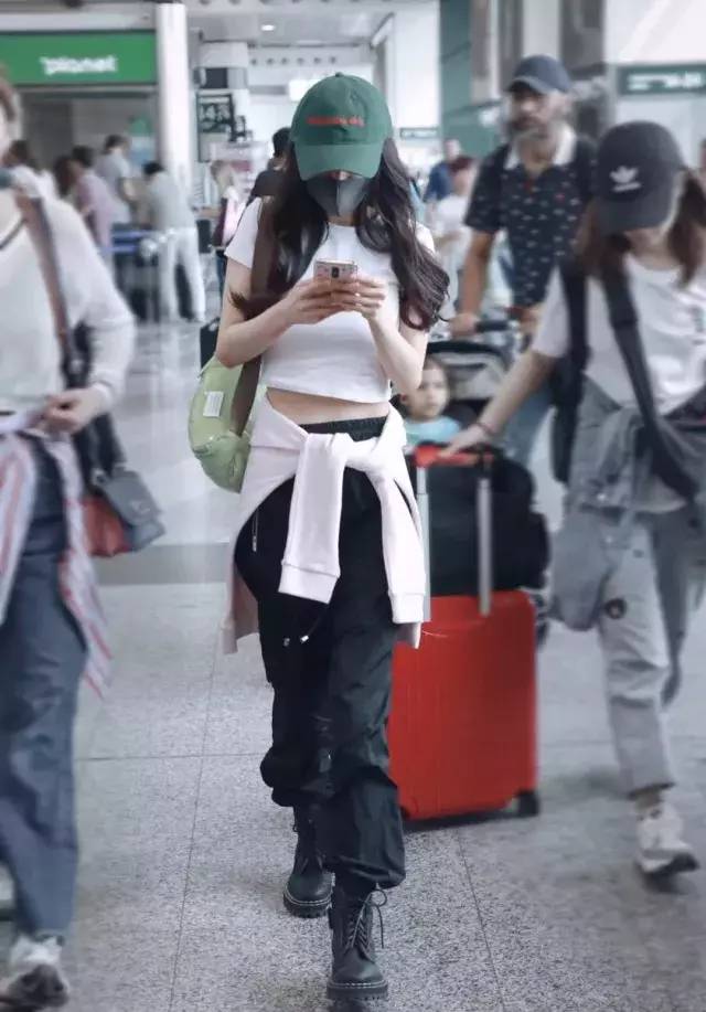 冬天短靴穿什么号,冬天哪种高跟短靴好看