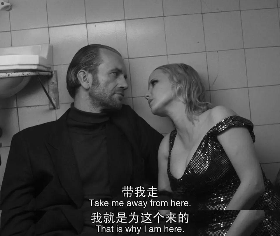 跨阶级的催泪爱情，《芳华》也没法和它比