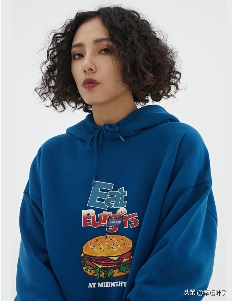 你的衣橱还缺一件经典质感,你的衣橱里不能少的一件衣服