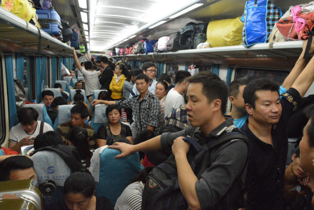 上大学离家远近重要还是宿舍重要,上大学离家近