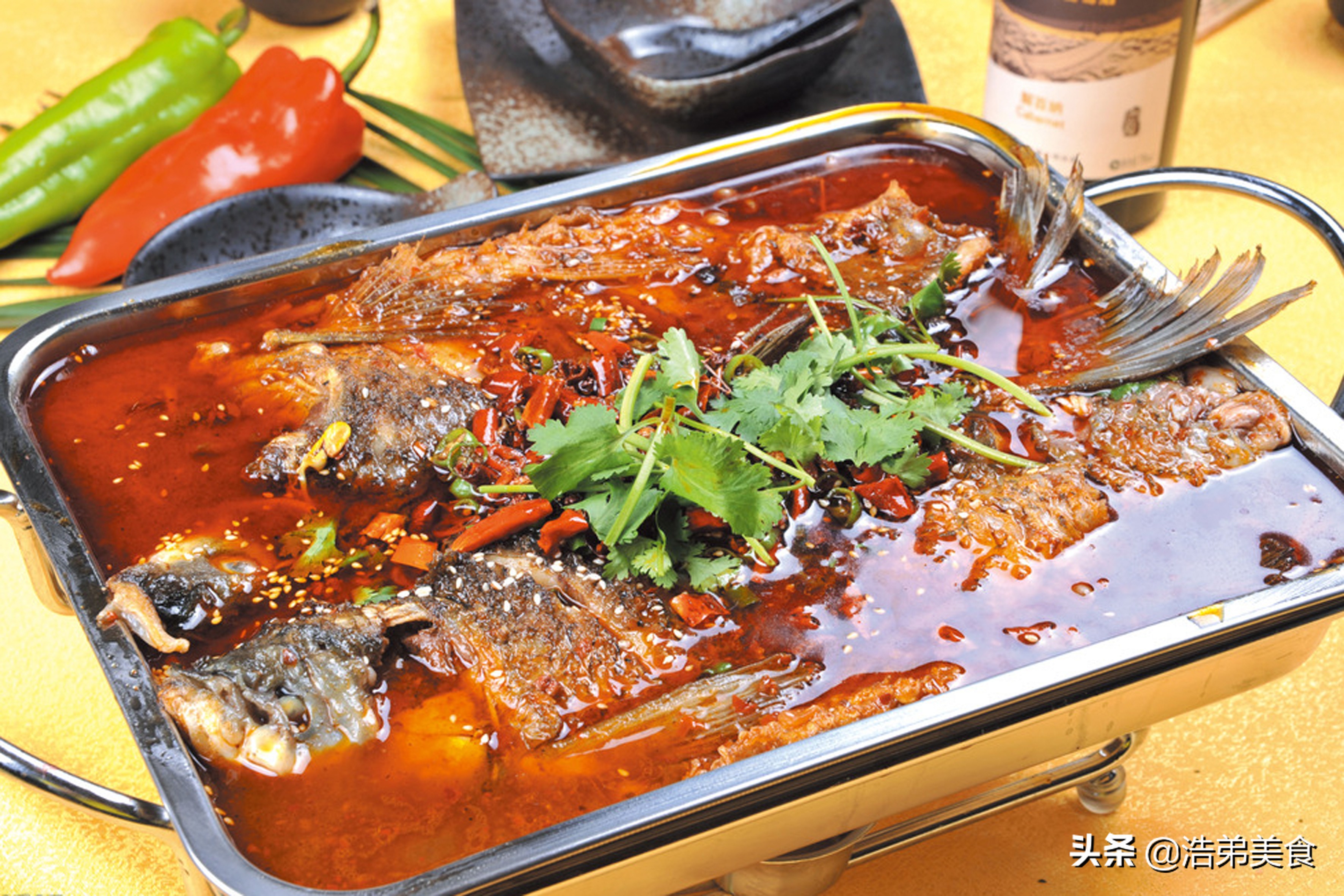 烤鱼店制作烤鱼全过程,厨师长秘制烤鱼配方分享