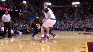 欧文和库里谁强,欧文和库里运球过人锦集60帧