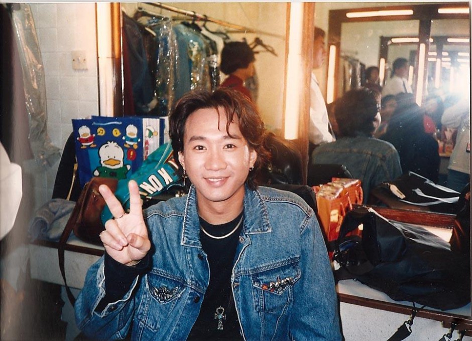 黄家驹年轻时的情史,黄家驹当年的爱情故事