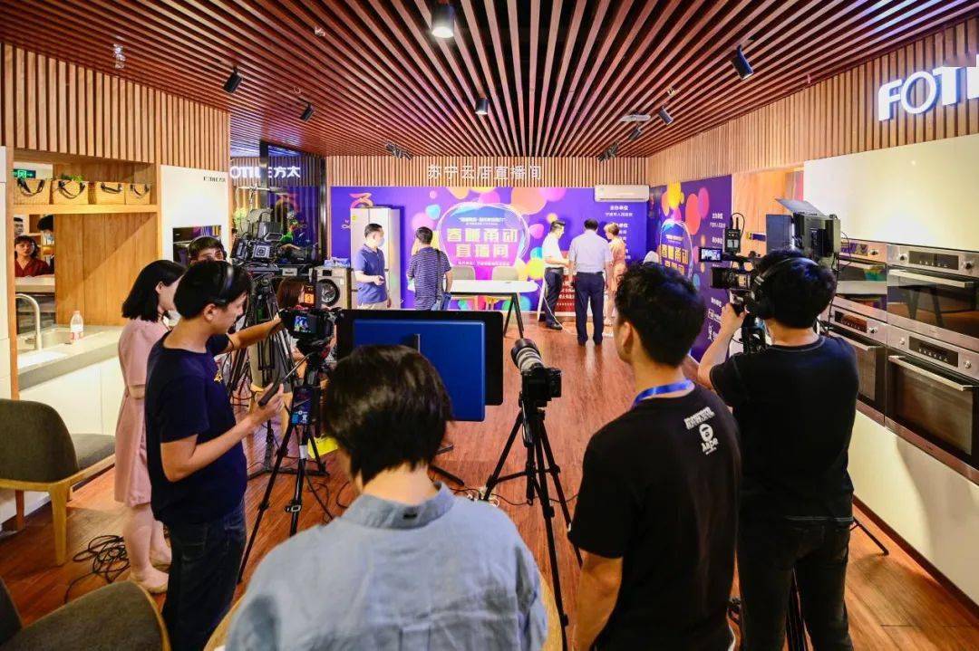 怎样成为一个网红直播带货,如何打造百万带货直播间