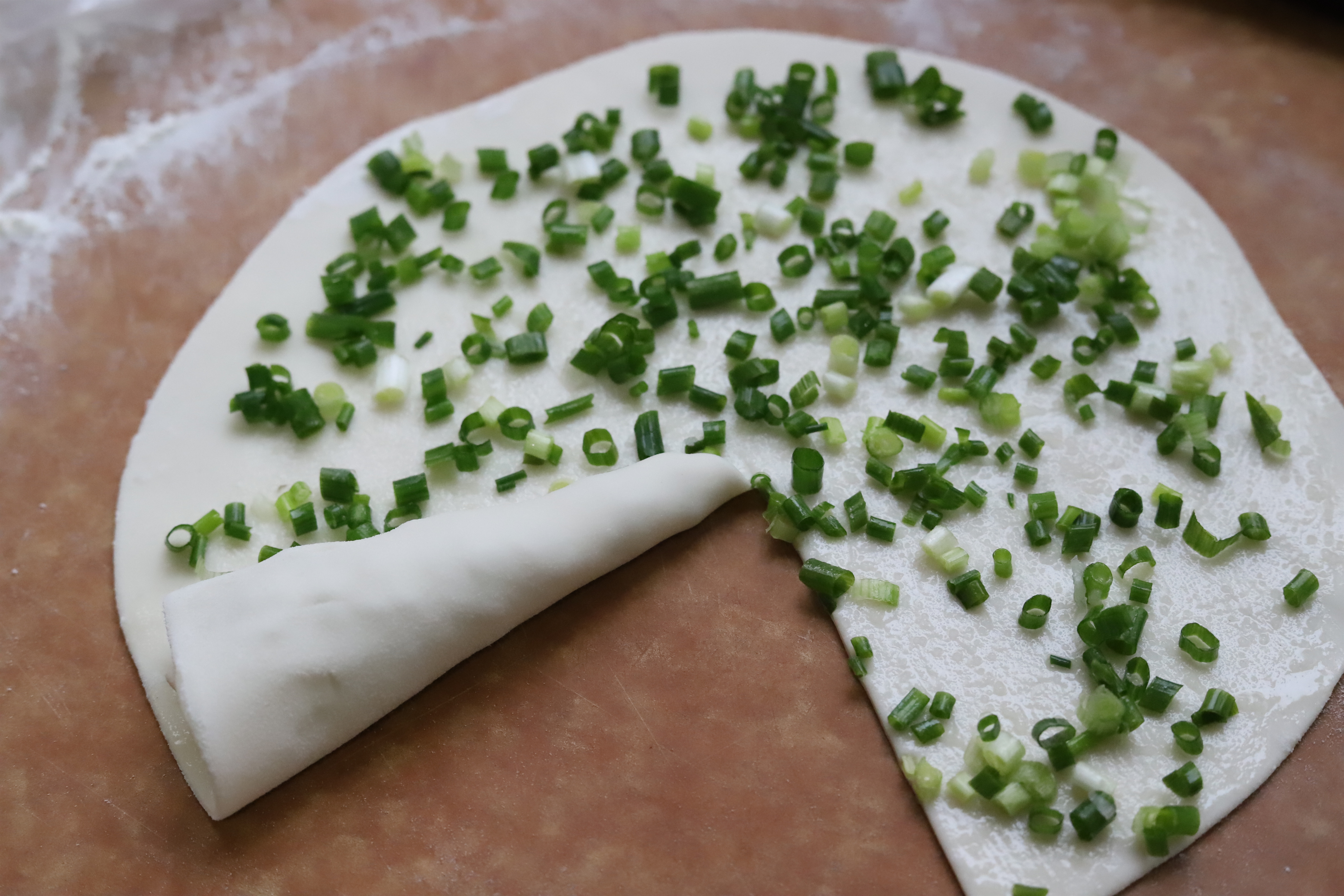 起酥葱油饼的做法和面教程,冷冻葱油饼怎么煎才能起酥