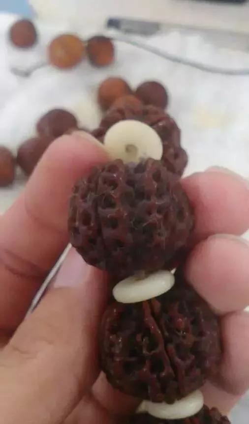 手串发霉退浆了怎么办,沉香手串发霉了怎么处理