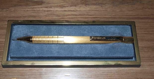 为什么自己买不上去新鲜的画材,廉价画材