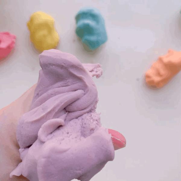 买来的橡皮泥有毒吗,外面买的橡皮泥