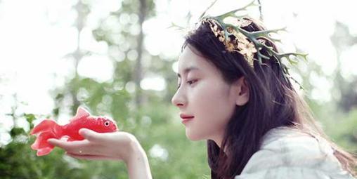 一个高冷的女生有什么特征,高冷的女人的弱点