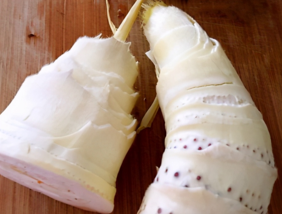 冬笋鲜肉馄饨的冬笋需要焯水吗,冬笋包肉饺子冬笋要焯水吗