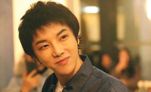 整容、劈腿、被喊老公？华晨宇被圈外女猛锤，人设崩塌