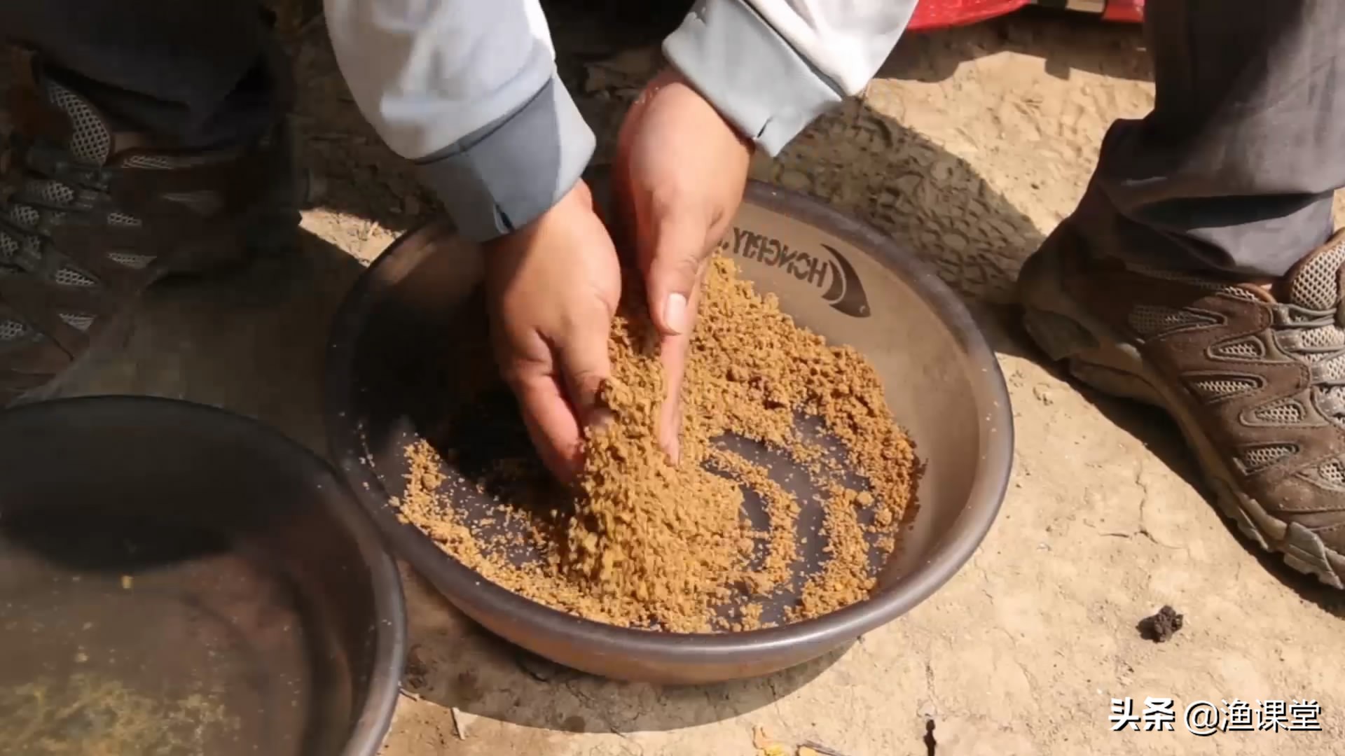 野钓散炮正确开饵方法,散炮到底怎么开