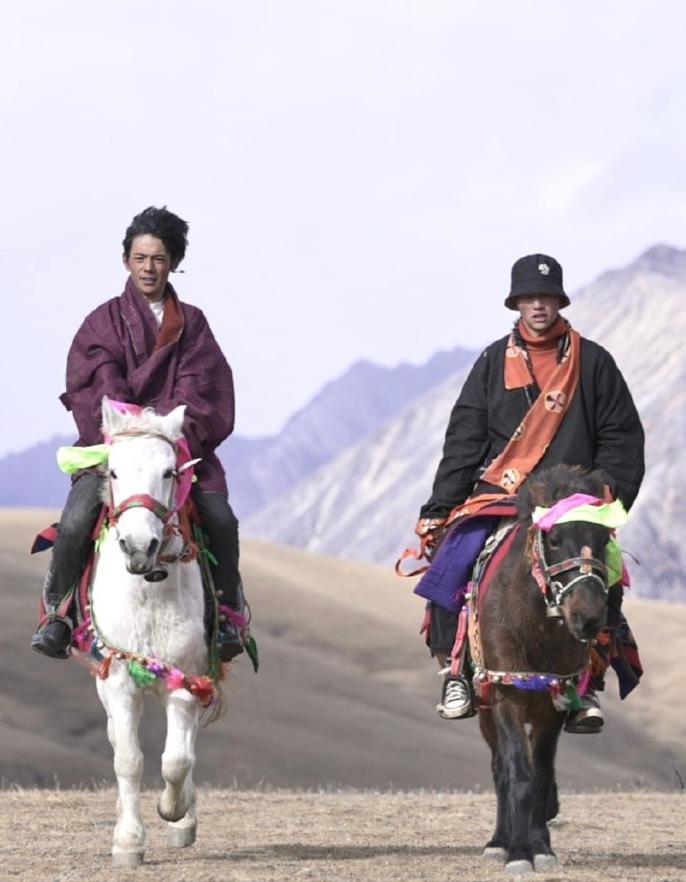 灵魂对话网红圈资深猎头:丁真的职业选择和未来