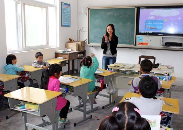 上课乱动的孩子怎么和家长沟通,上课喜欢乱动的孩子怎么管教