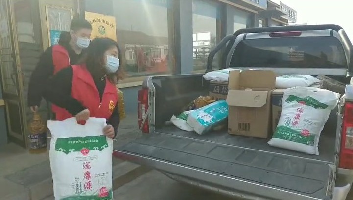 铁岭蔡牛镇雷锋超市：服务困难群众，传递雷锋精神