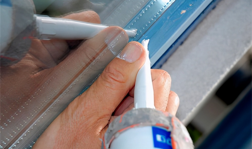 发泡剂可以防下水道漏水渗水吗,自建房窗户打胶