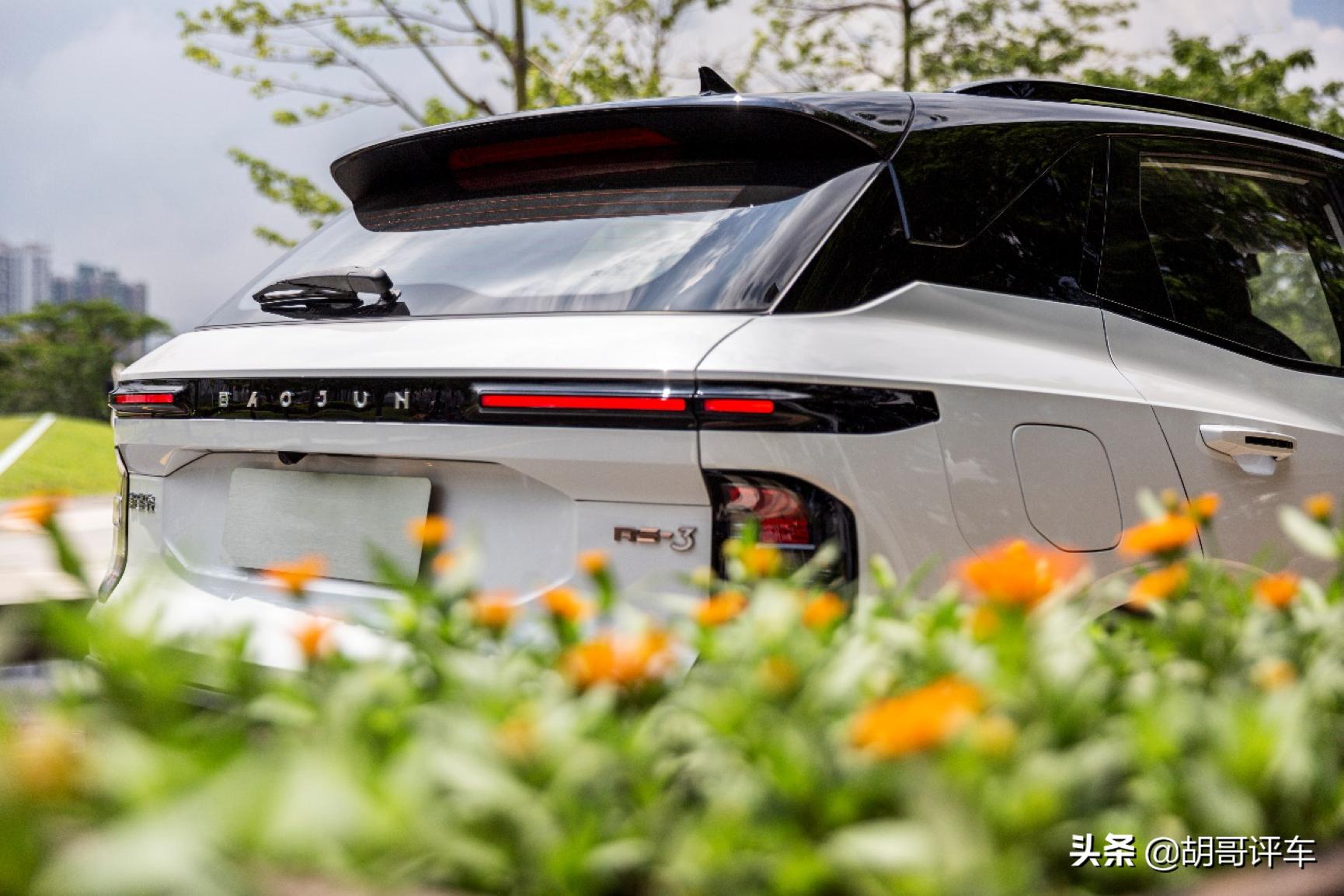 性能/科技/舒适比拼，中国品牌对标合资品牌，谁是8万级最优选