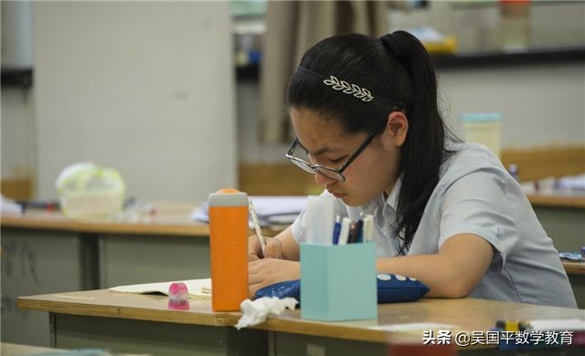 中考数学直角三角形性质解题技巧,中考数学必考题讲解解直角三角形