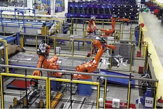 富士康一台机器人代替多少个工人,富士康被哪个公司替代了