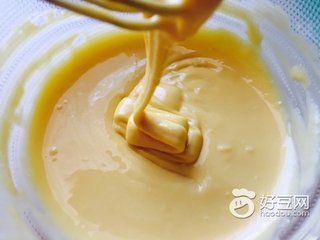 戚风蛋糕表皮开裂是什么原因,戚风蛋糕技巧知识点