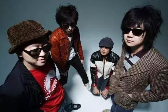 当年的帅小伙现在变大叔,曾经的酷boy