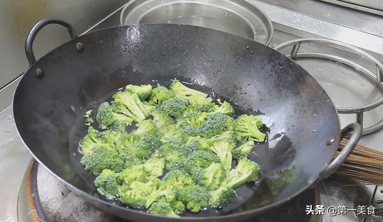 西兰花凉拌西兰花的做法,西兰花家常做法凉拌西兰花