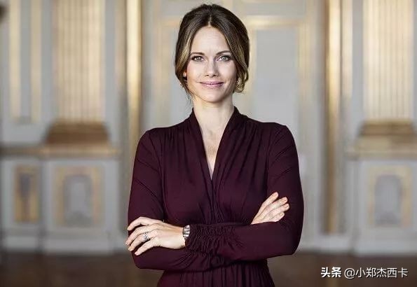 石头姐婚姻近况,身价2亿的石头姐