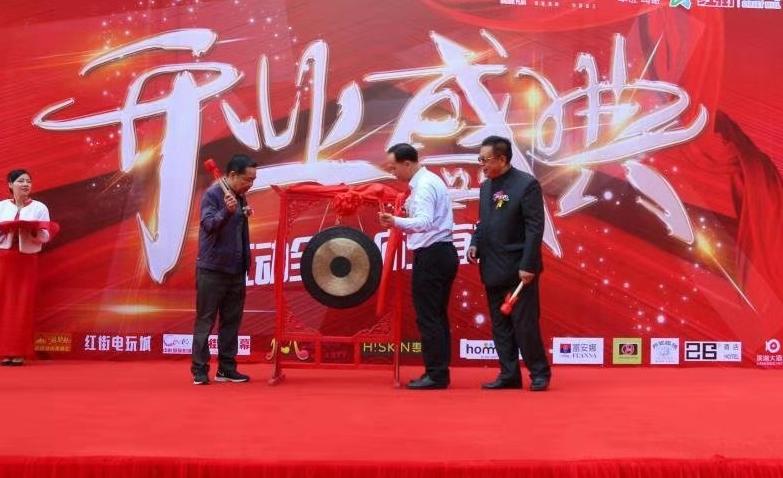 桂林新美食街,桂林东西巷和庙王街美食广场