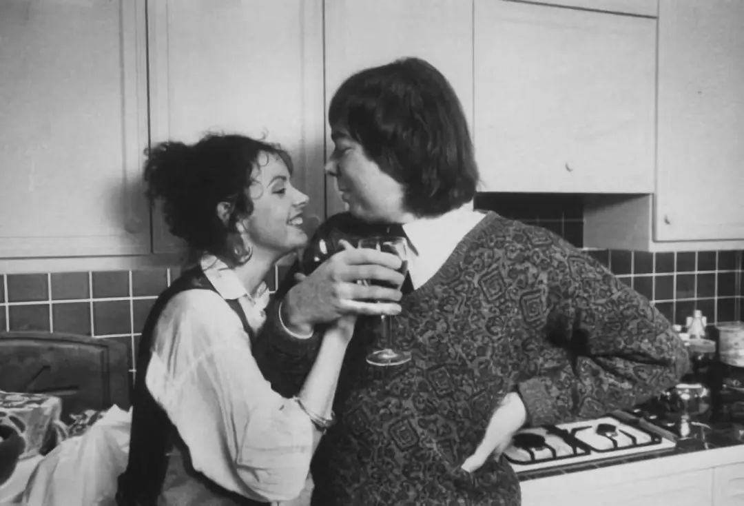 取下墨镜你还会爱我吗,摘下面具你还爱我吗