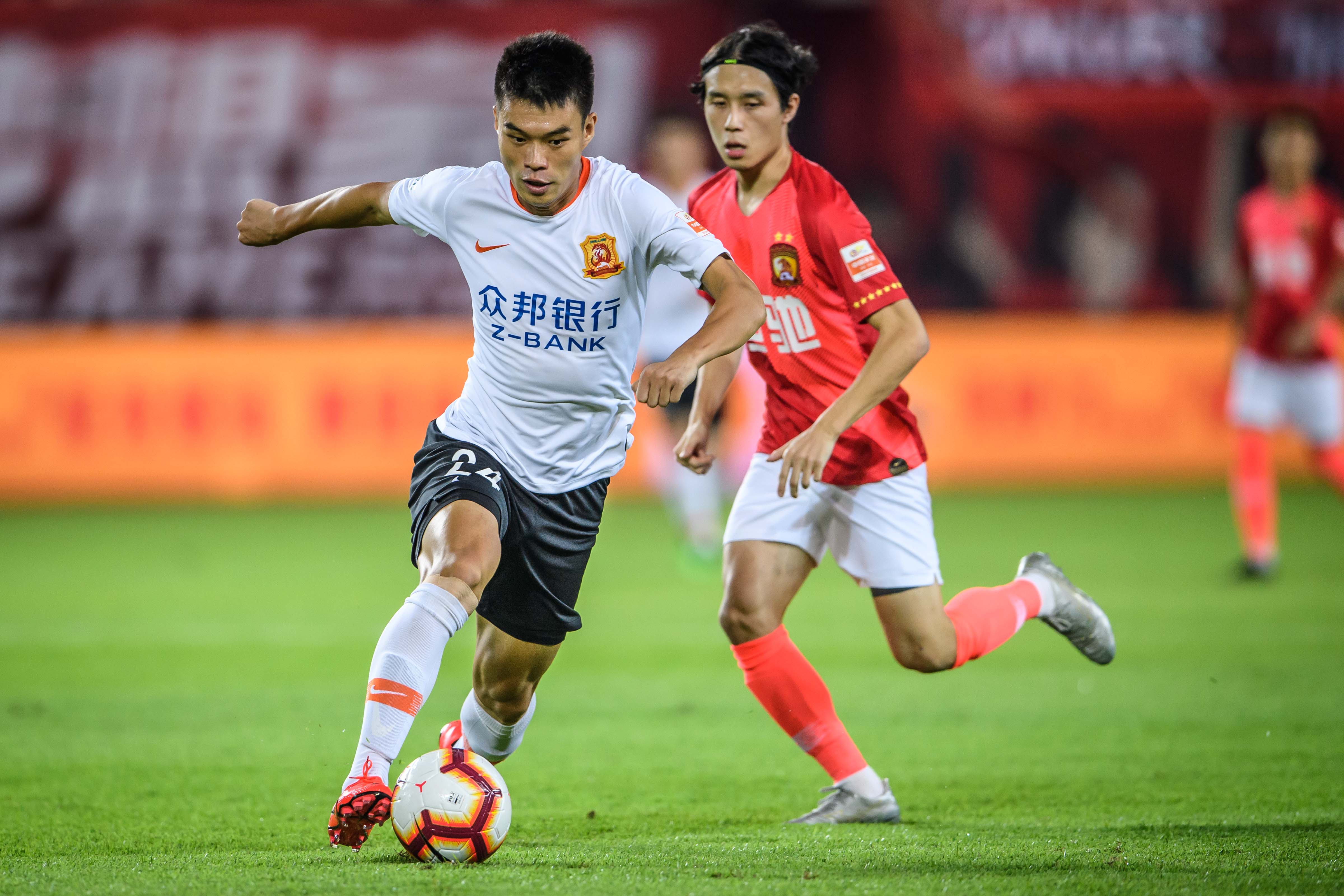 卓尔对战山东鲁能,卓尔客场李铁