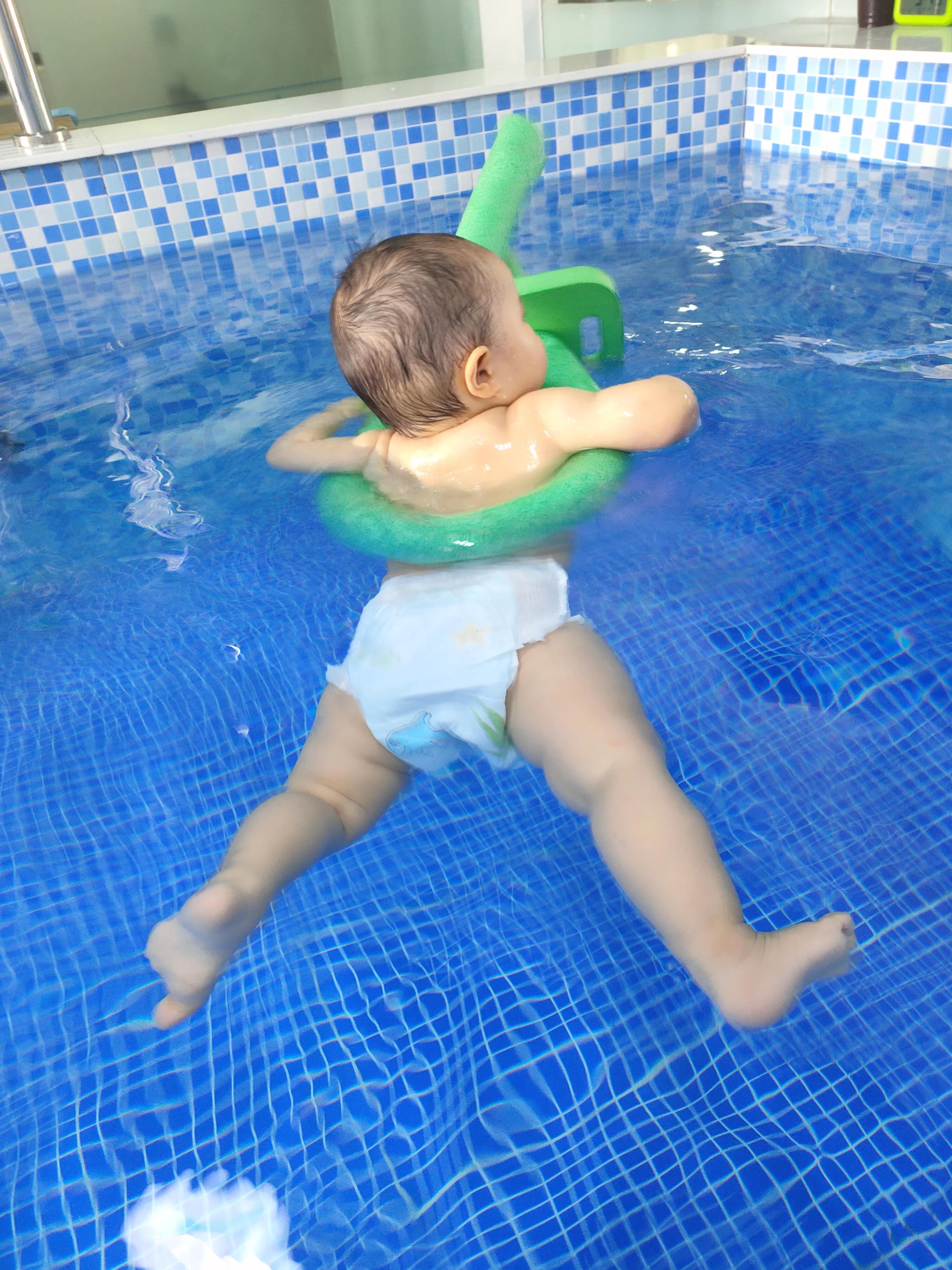 水育早教中心婴儿游泳,水育早教课的好处