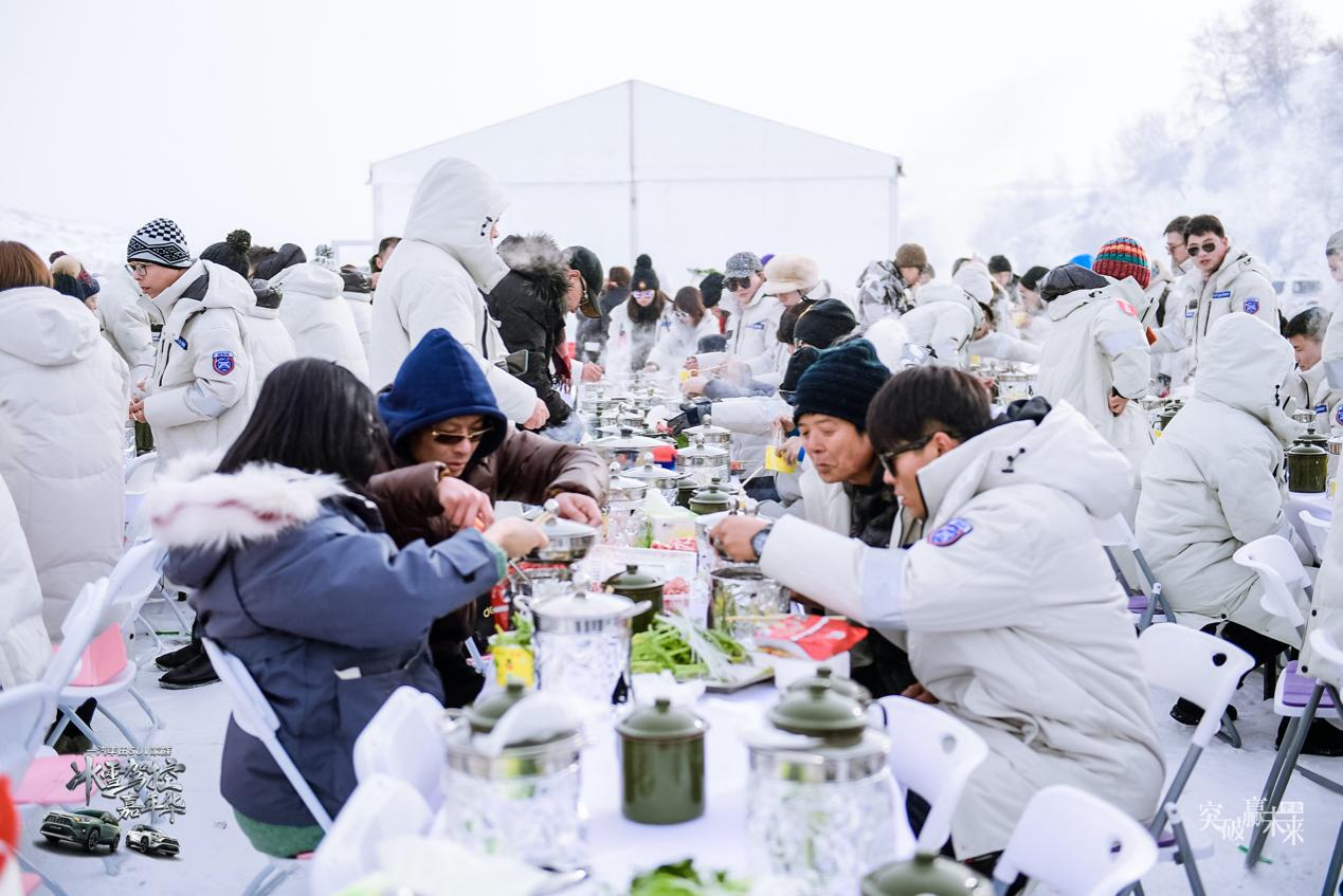点燃-20℃的乌兰布统一汽丰田SUV家族再上快乐征程