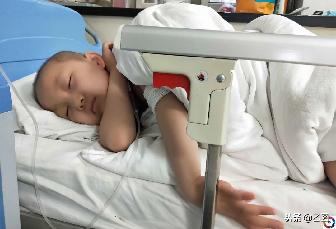 6岁女孩练舞蹈腿疼,女生说练舞蹈看医生怎么回复