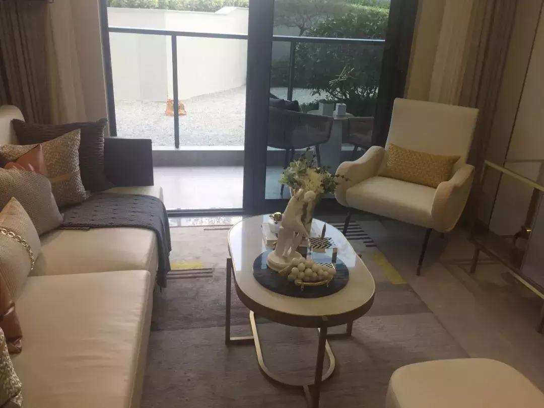 南湖明月房价多少钱一平方,南湖明月二手房现在可以入手吗