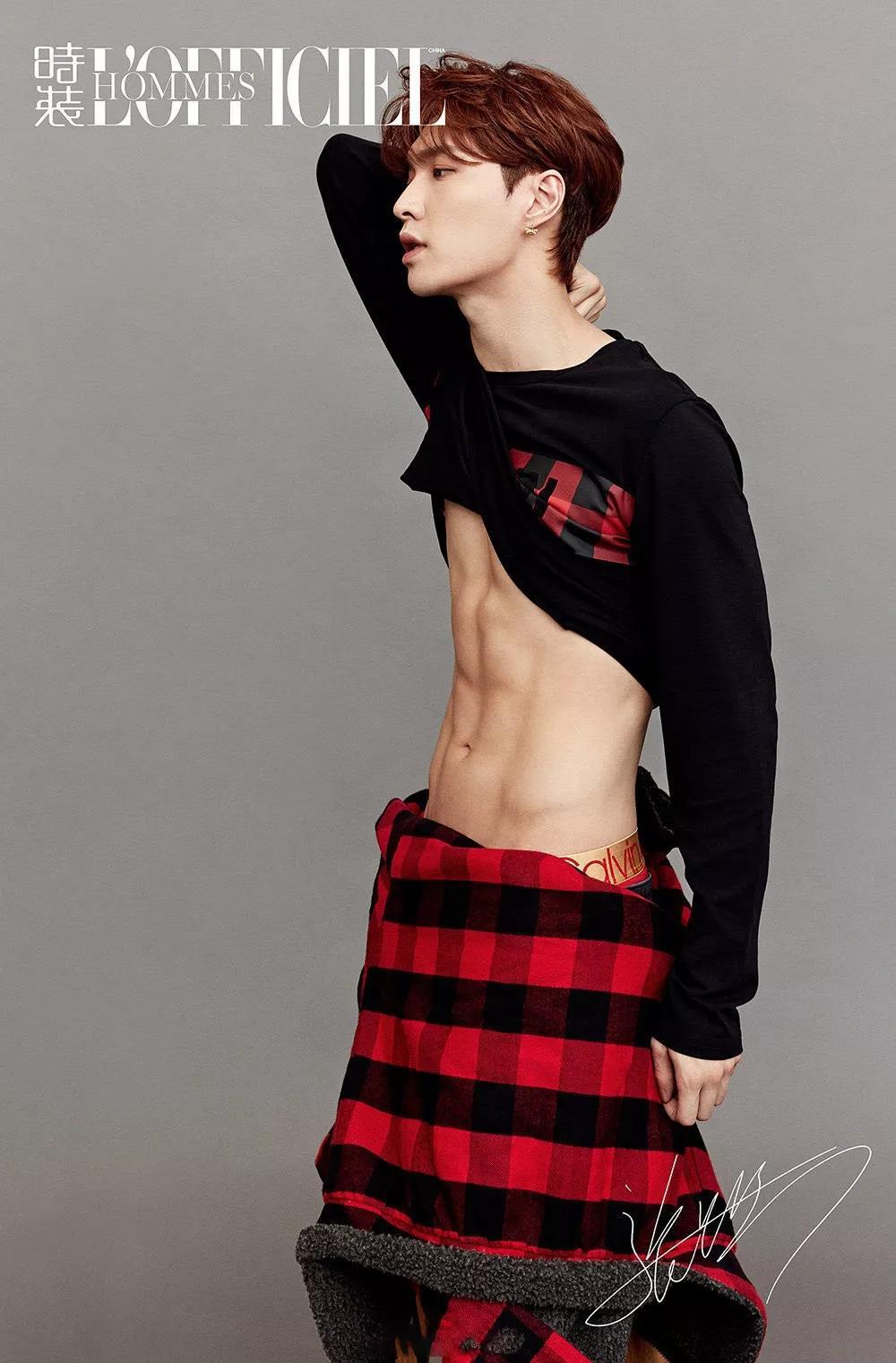 李现有没有腹肌,李现的真腹肌