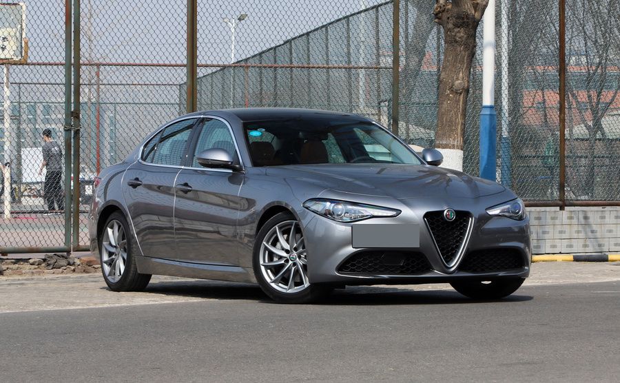 2006年丰田锐志3.0零百加速,锐志3.5机械增压零百加速