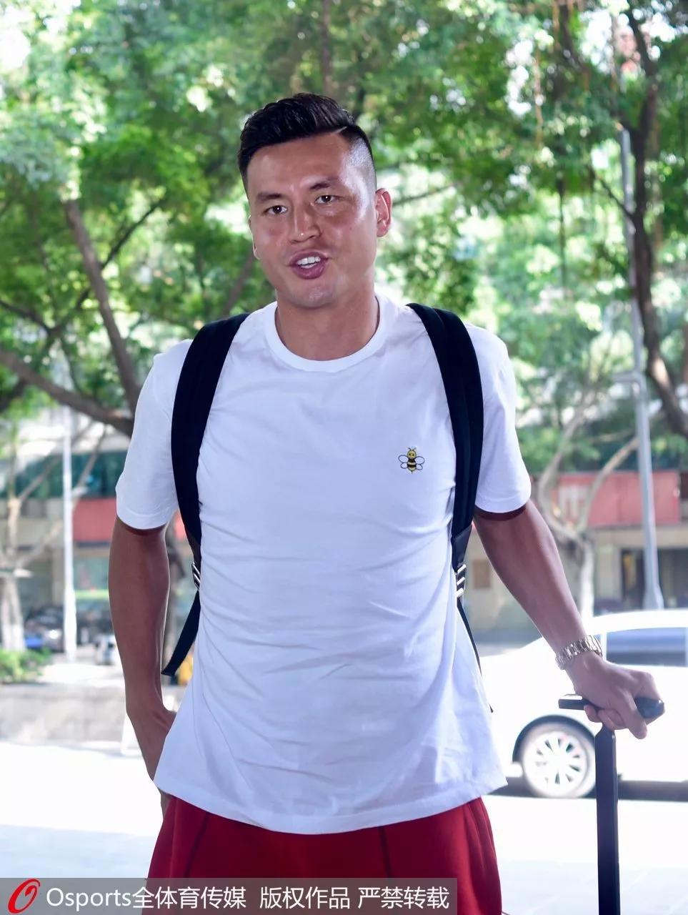 上港买提江最新视频,中超上港球员买提江近况