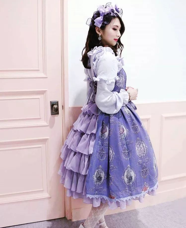 黑色洛丽塔洋装,藕粉色洛丽塔洋装