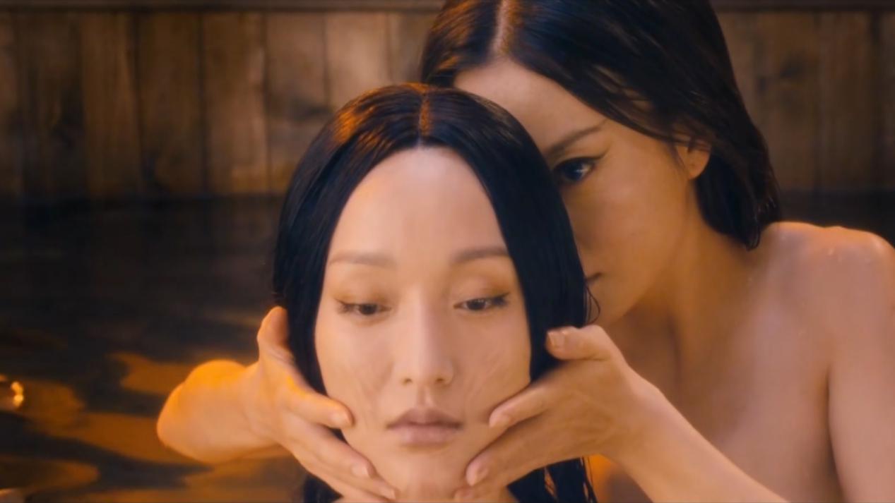 画皮2周迅第二次给公主换皮,赵薇周迅画皮水中换皮花絮