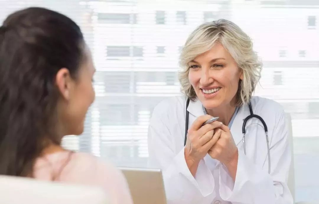 备孕期月经提前一周怎么回事,备孕的那些事