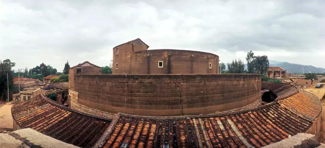 厦门精绝古城,离厦门1.8公里的地方