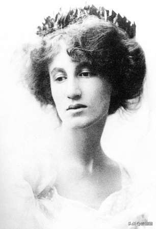 英国首相丘吉尔个人简介,英国首相丘吉尔活到多少岁