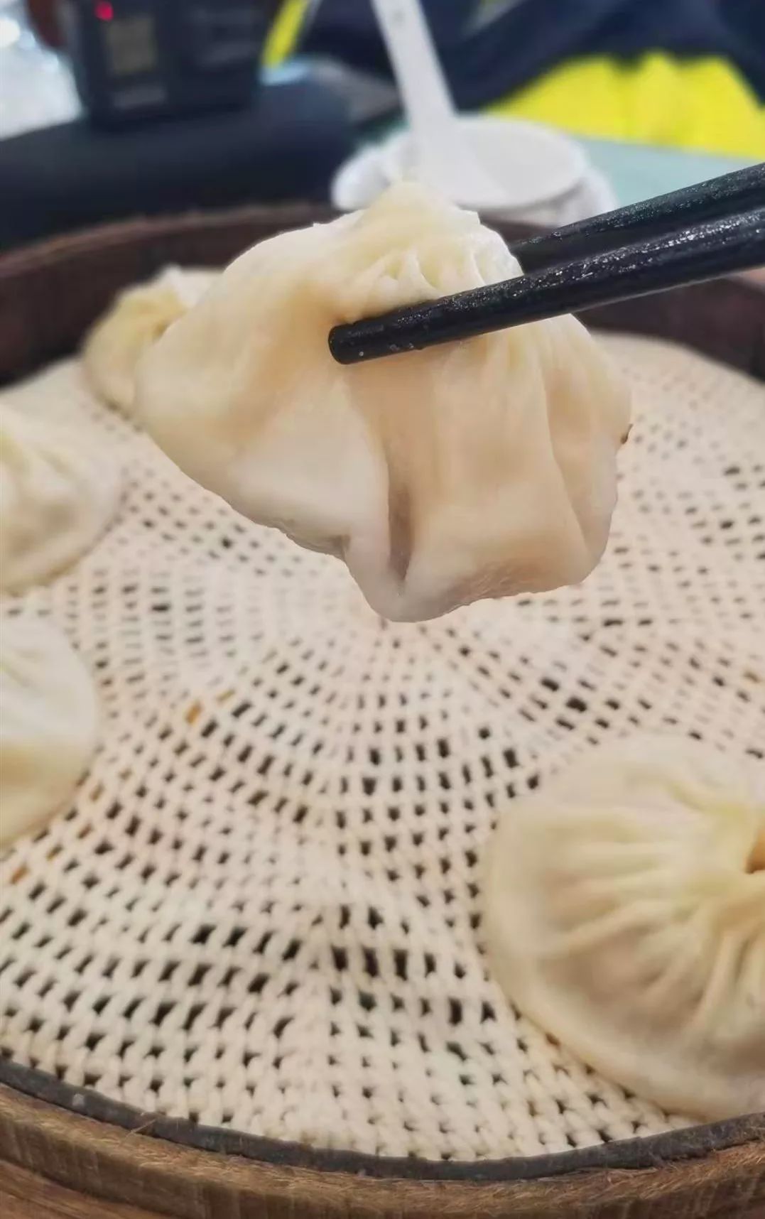 镇江灌汤包还是镇江蟹黄汤包,靖江蟹黄汤包正宗灌汤包